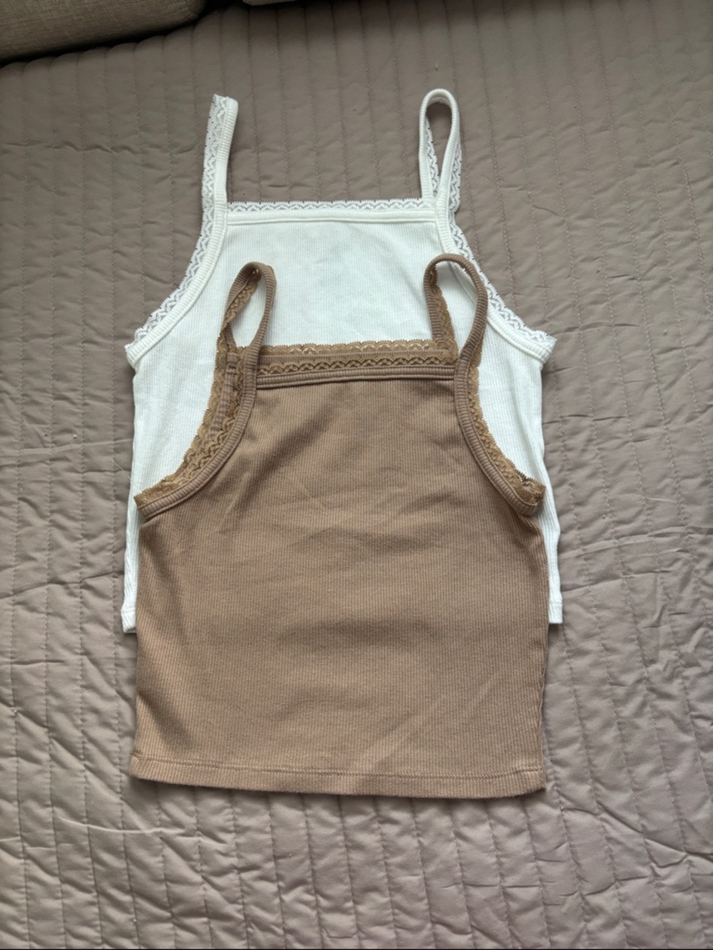 Set of 2 American Eagle Lace-Trim Ribbed Camisoles - White & Brown